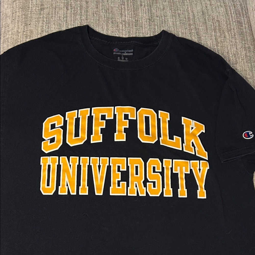 Champion Suffolk University Tee size men’s large